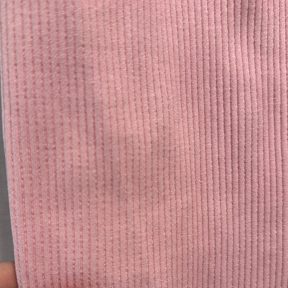 PrettyLittleThing Light Pink Ribbed Top - Picture 4 of 4